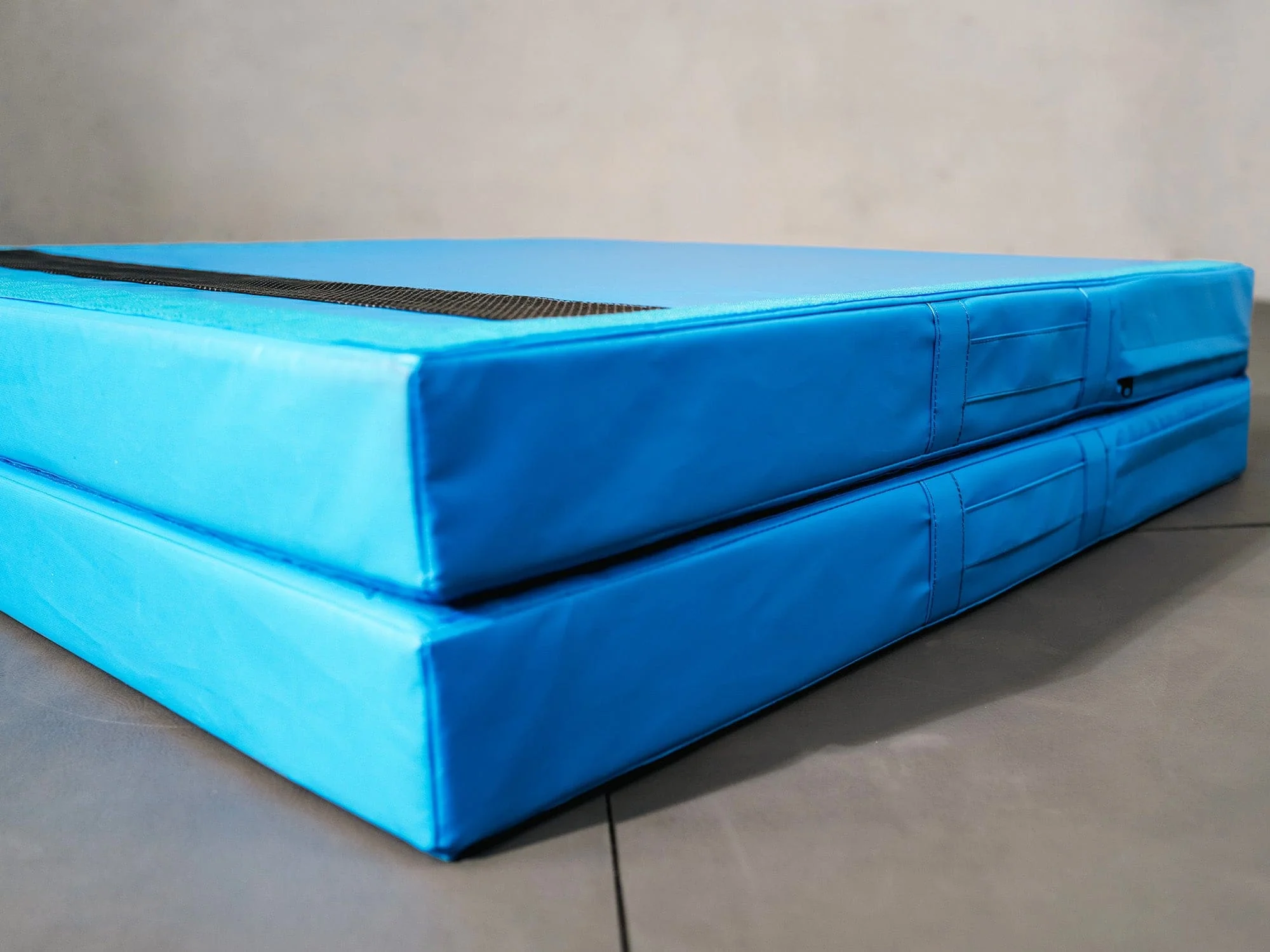 MEMAX Foldable Dual Density Gymnastics Tumbling and Landing Mat - 10cm Thick - Image 16